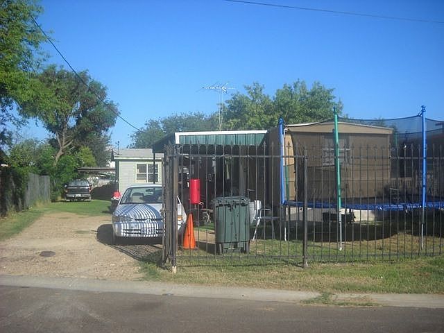 2nd image of 3518 S Malinche Ave