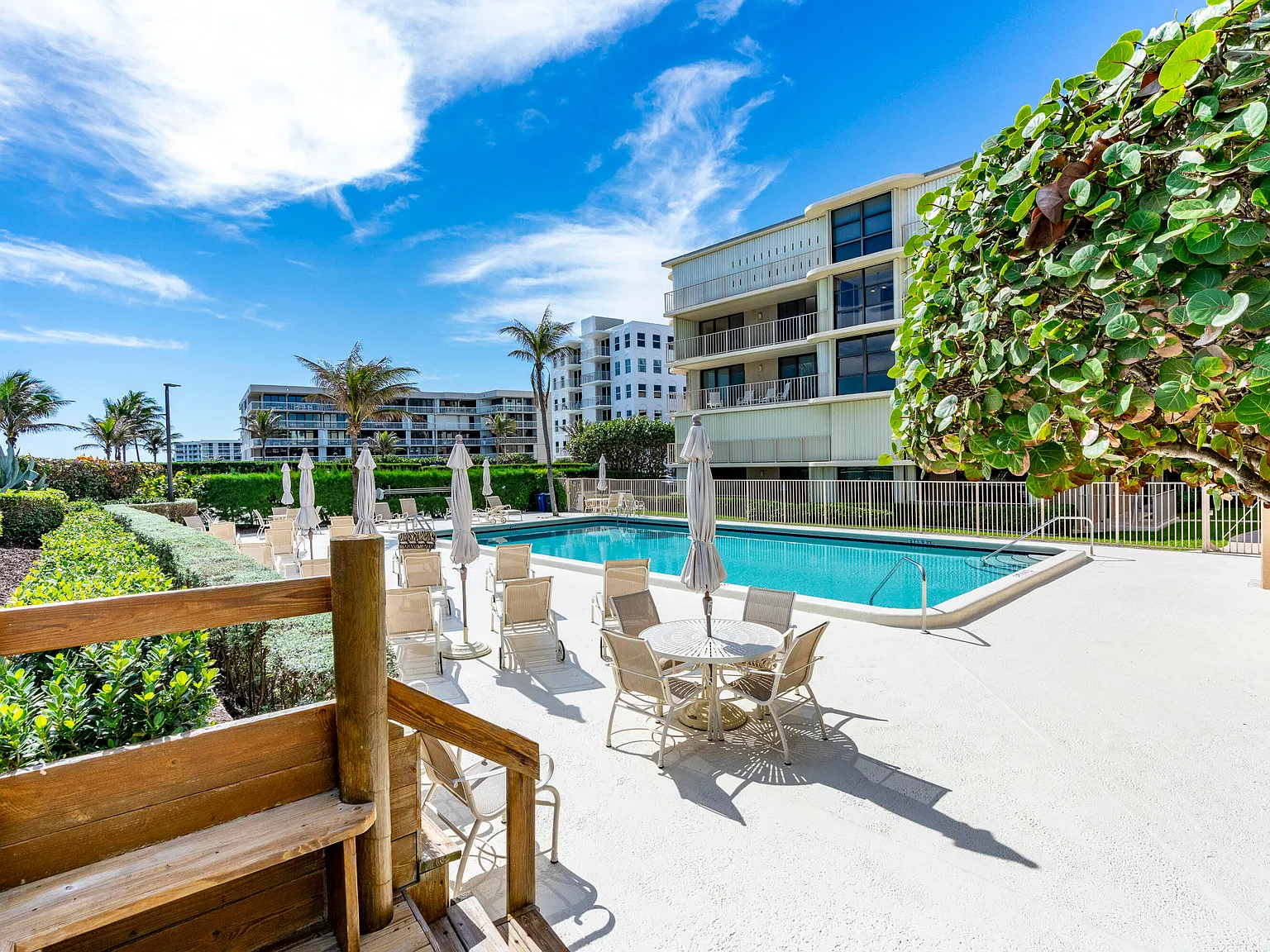 2 bed, 2.0 bath, 1476 sqft, $12,000 — Photo 4