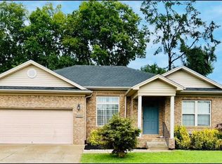 202 Shanks Mill Dr, Bowling Green, KY 42104