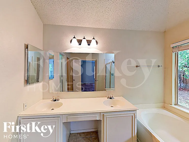 1003 Prado Real Dr — Photo 7