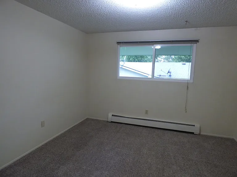 1 Bedroom Apartments in North Longmont — Photo 4