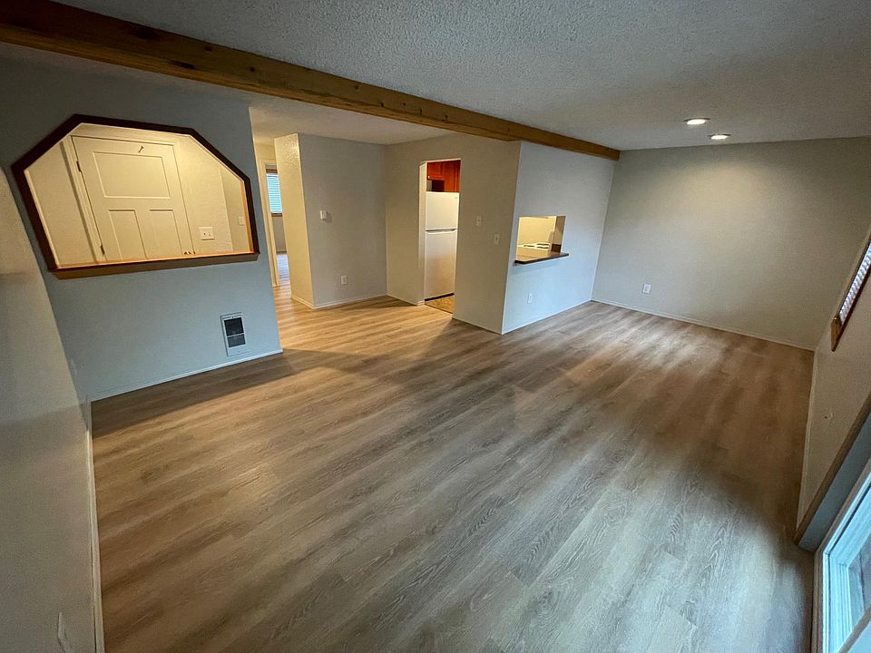 1st image of 449 Main Ave S #14