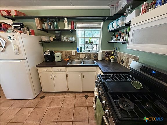 5th image of 1208 Yantis St