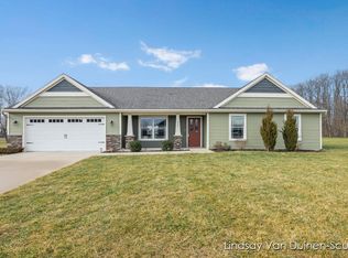 2537 Foxglove Dr, Middleville, MI 49333