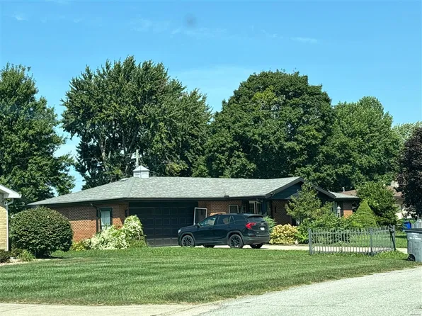 3605 Canyon Dr, Kokomo, IN 46902