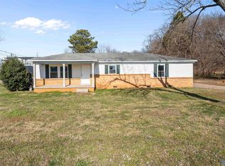 5624 Oakwood Rd NW, Huntsville, AL 35806