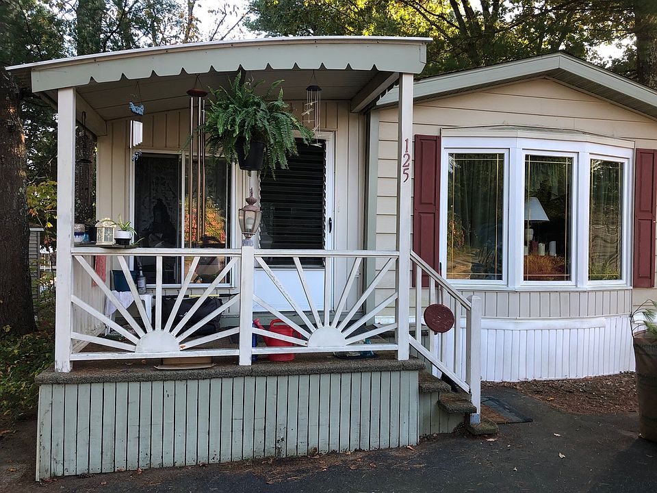 1st image of 125 Pine Ave