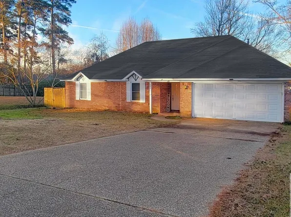 406 Cody St, Wake Village, TX 75501