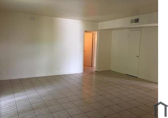5th image of 4819 Pecan Grove Blvd