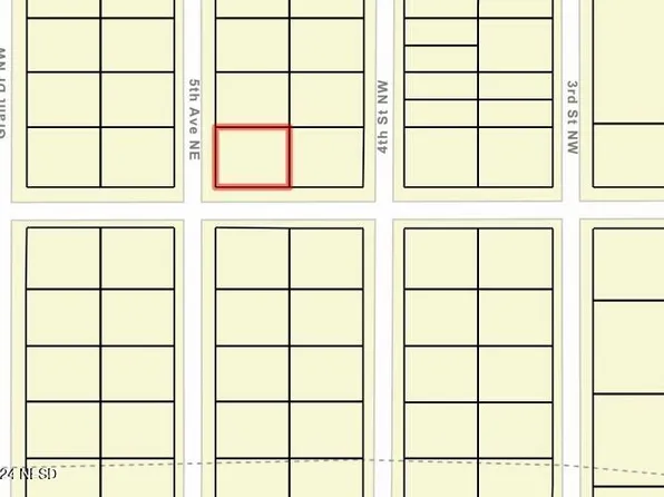 1802 5th St NW, Watertown, SD 57201