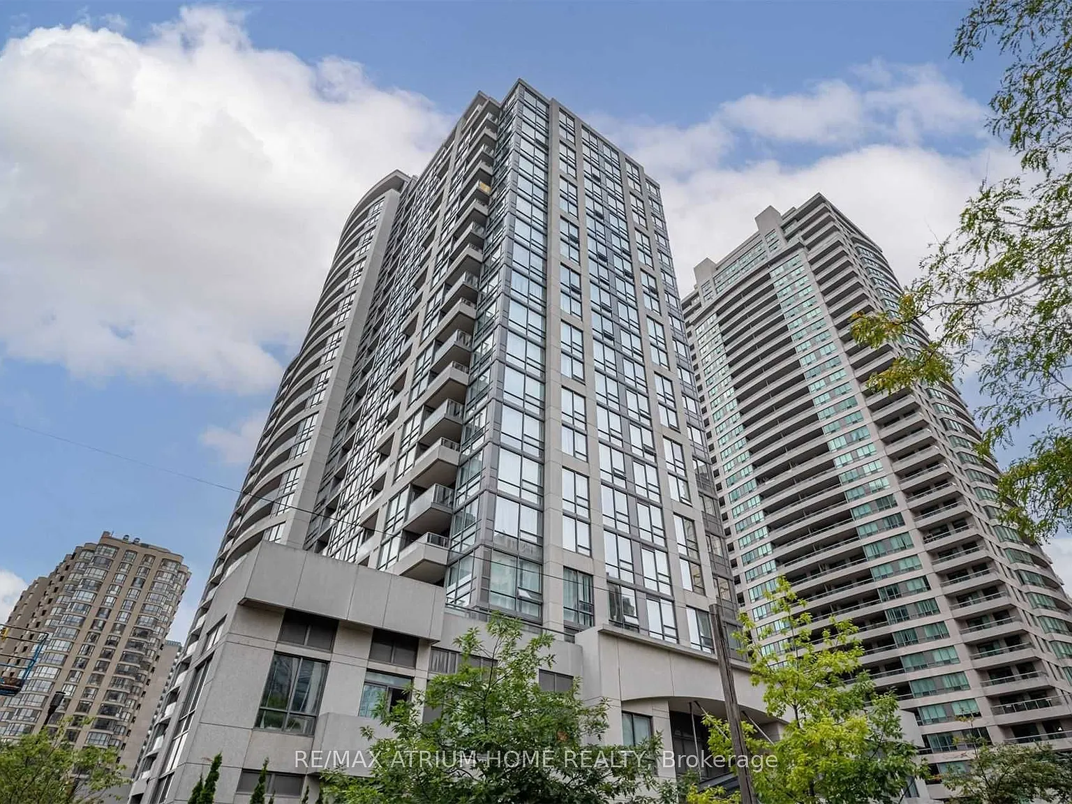 3 bed, $3,000 — Photo 1