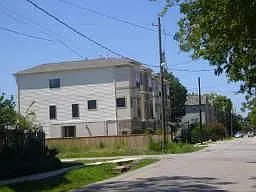 Building Photo 4