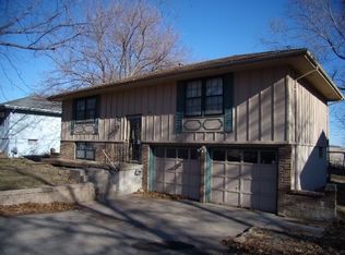 113 Cooper St, Buckner, MO 64016