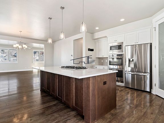 3rd image of 74107-369 W Clark Cir