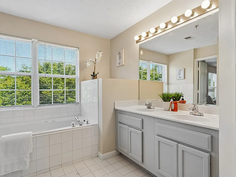 3326 Oxon Run Rd SE — Photo 7