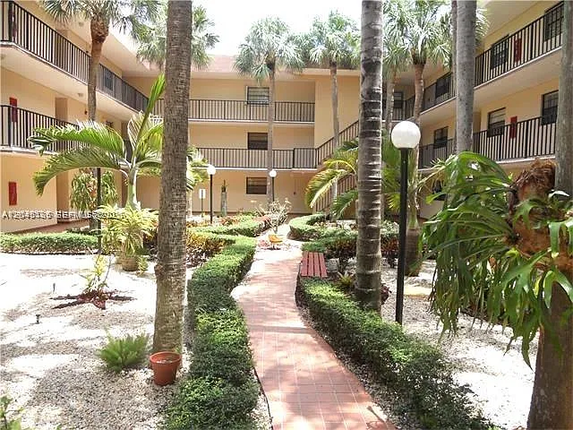Gardens Of Kendall So Con — Photo 3