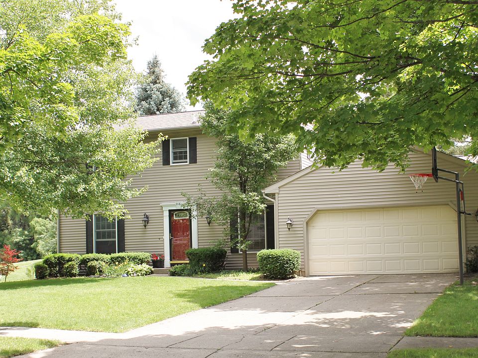 216 Westbrook Dr.
