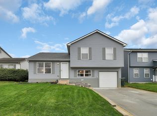 2736 Raphael Dr, Columbus, OH 43232