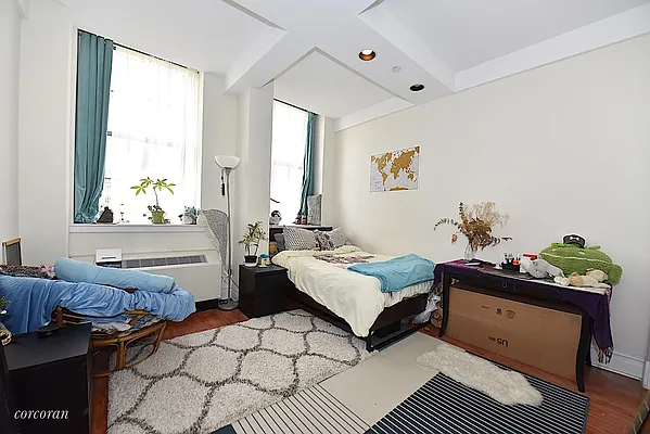 Rented by Corcoran | media 5