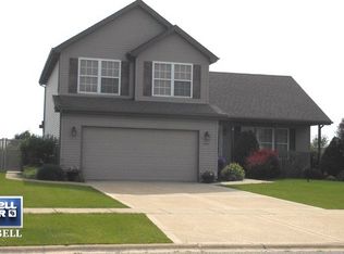 505 Chestnut Ln, Peotone, IL 60468