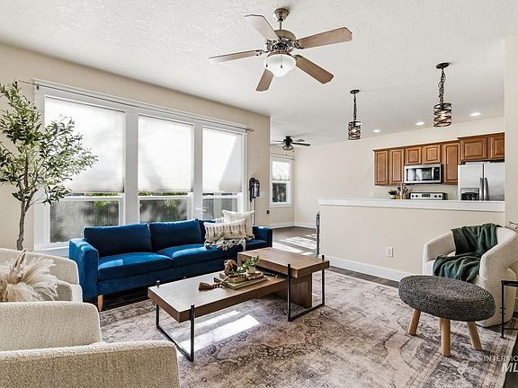 3rd image of 2149 N Trail Creek Ln