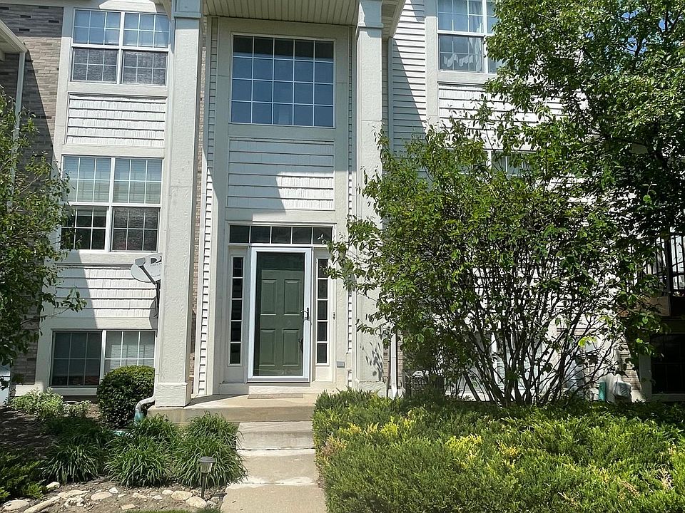 1st image of 827 Summit Creek Dr