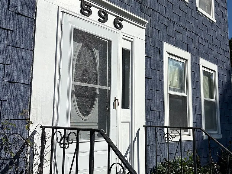596 Portland St — Photo 23