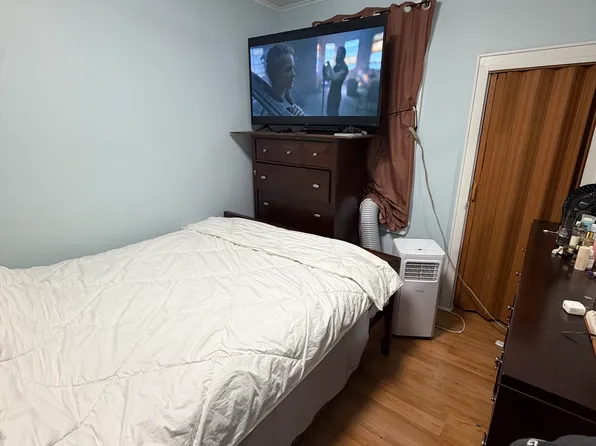 307 N 5th St Floor 2, Harrison, NJ 07029