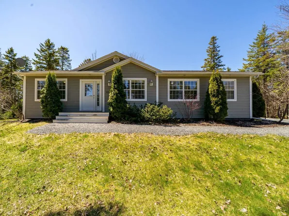 3340 Sackville Dr, Upper Sackville, NS B4E 3C5