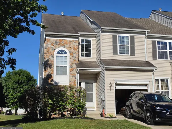 116 Beacon Dr, Deptford, NJ 08096