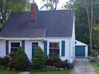 2nd image of 1856 Hazel Ave