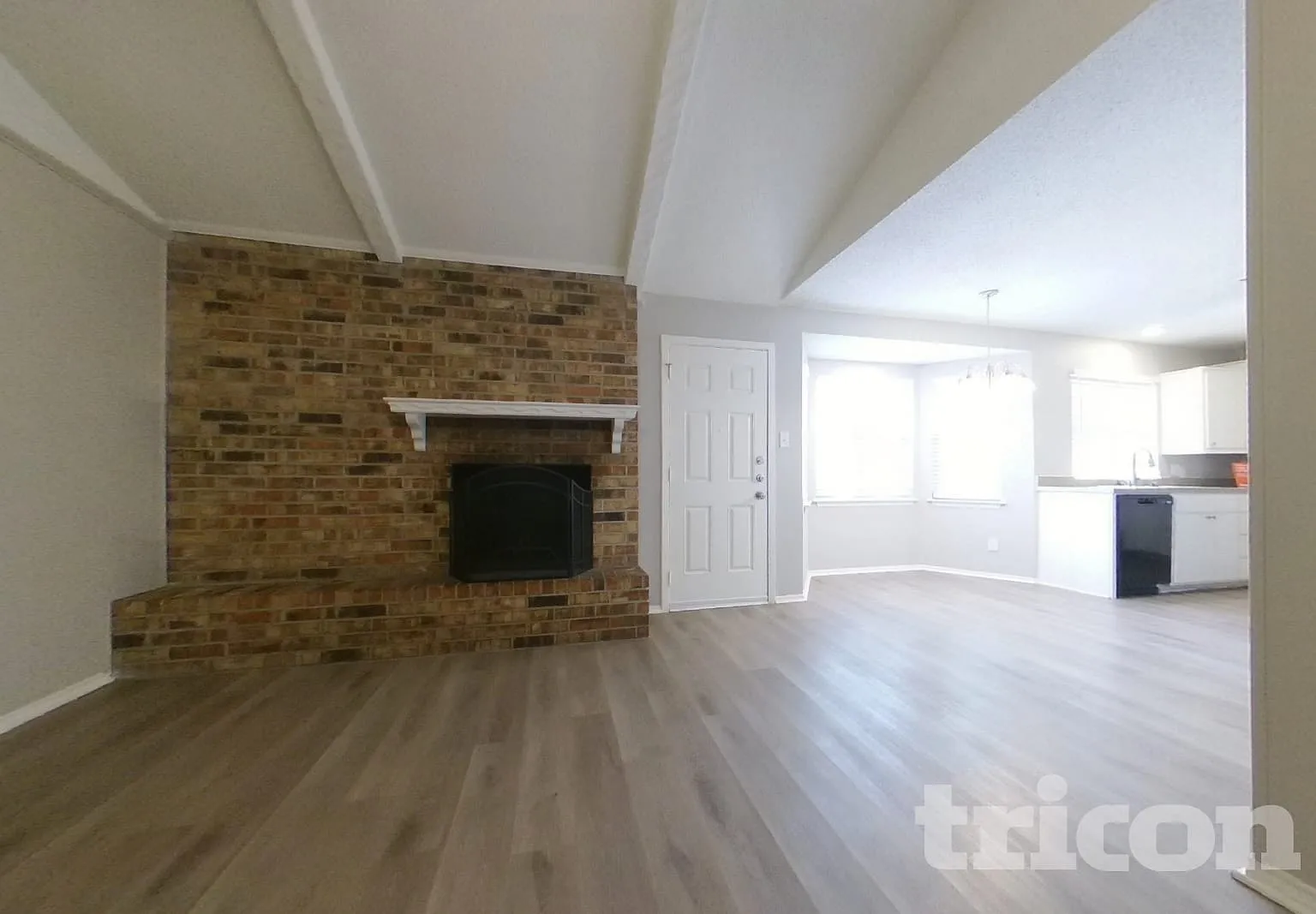 145 NW Suzanne Terrace Burleson TX — Photo 2