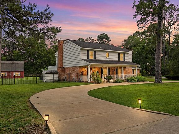 3rd image of 13502 Cypress Ln