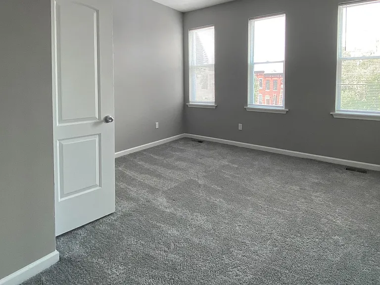 1430 N Broadway #1430 — Photo 3