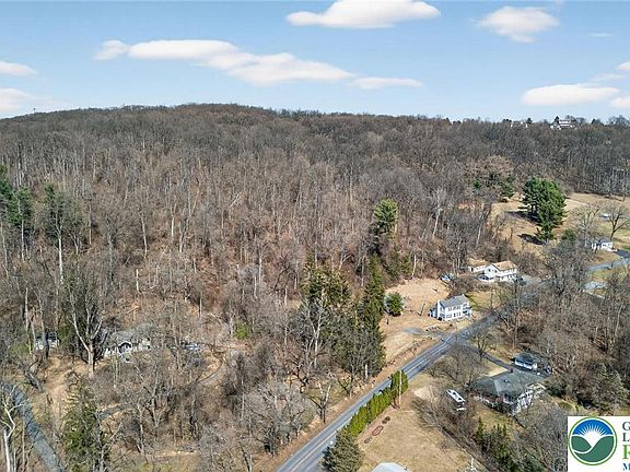 2nd image of 455 Morvale Rd