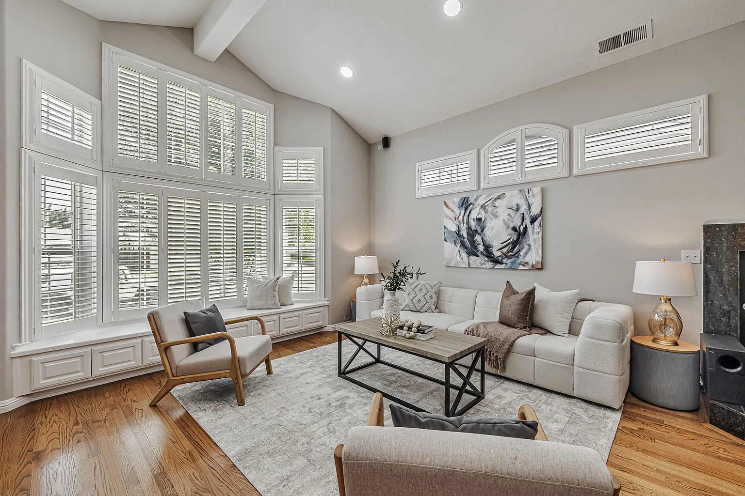 5121 Noella Way photo 1