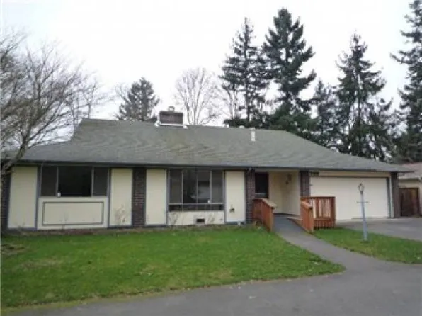 7410 95th Ave SW, Lakewood, WA 98498