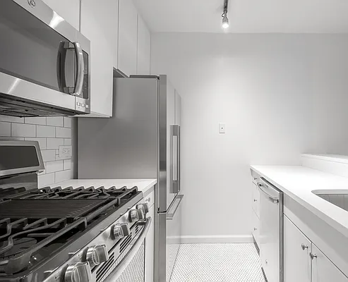 Rented by Mirador Real Estate | media 17