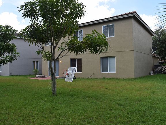4th image of 2081 SW Marblehead Way