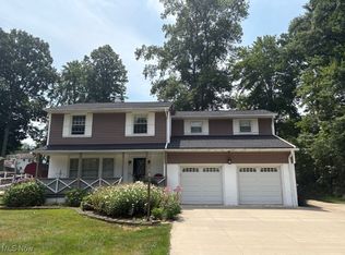 1072 Carol Ln, Tallmadge, OH 44278