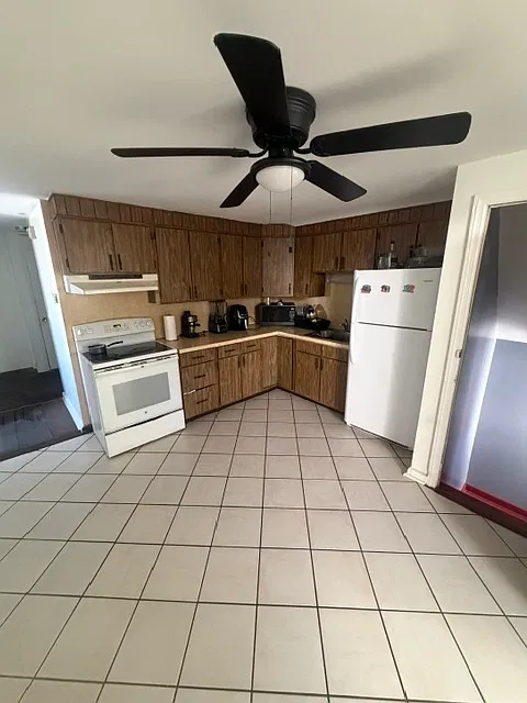 3 bed, 1274 sqft, $2,300 — Photo 3