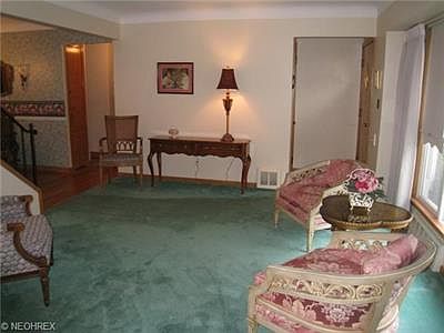 3rd image of 1670 Gilbert Dr