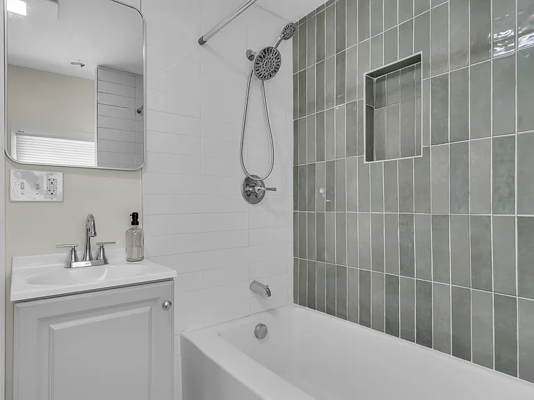 113 E Rio Grande Ave #1 — Photo 16