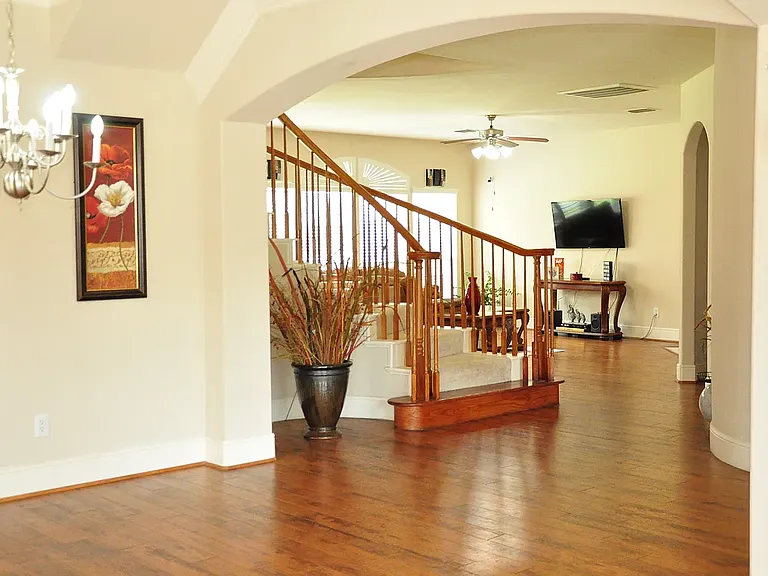 1312 Valley Vista Dr — Photo 7