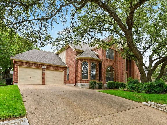 3rd image of 9271 Scenic Bluff Dr