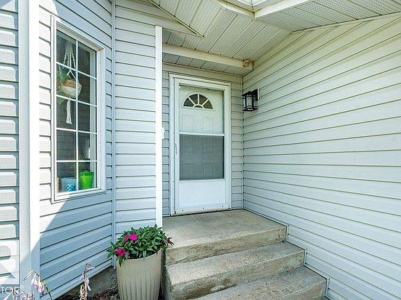 2nd image of 4705 43rd St