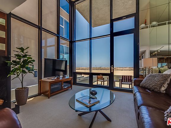 3rd image of 6 Voyage St APT 108