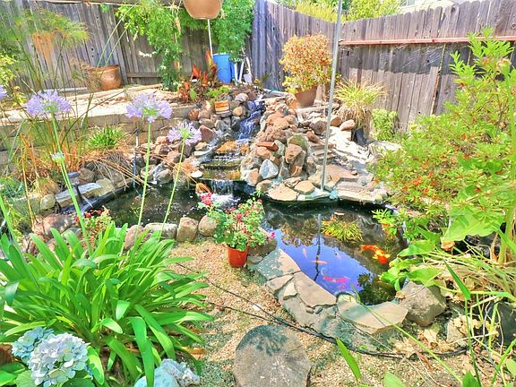 3rd image of 8270 Yorkton Way