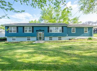 407 NW 2nd St, Stuart, IA 50250