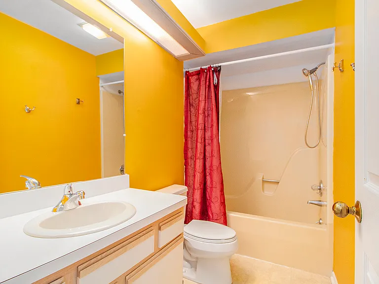 230 Lyn Anne Ct — Photo 11